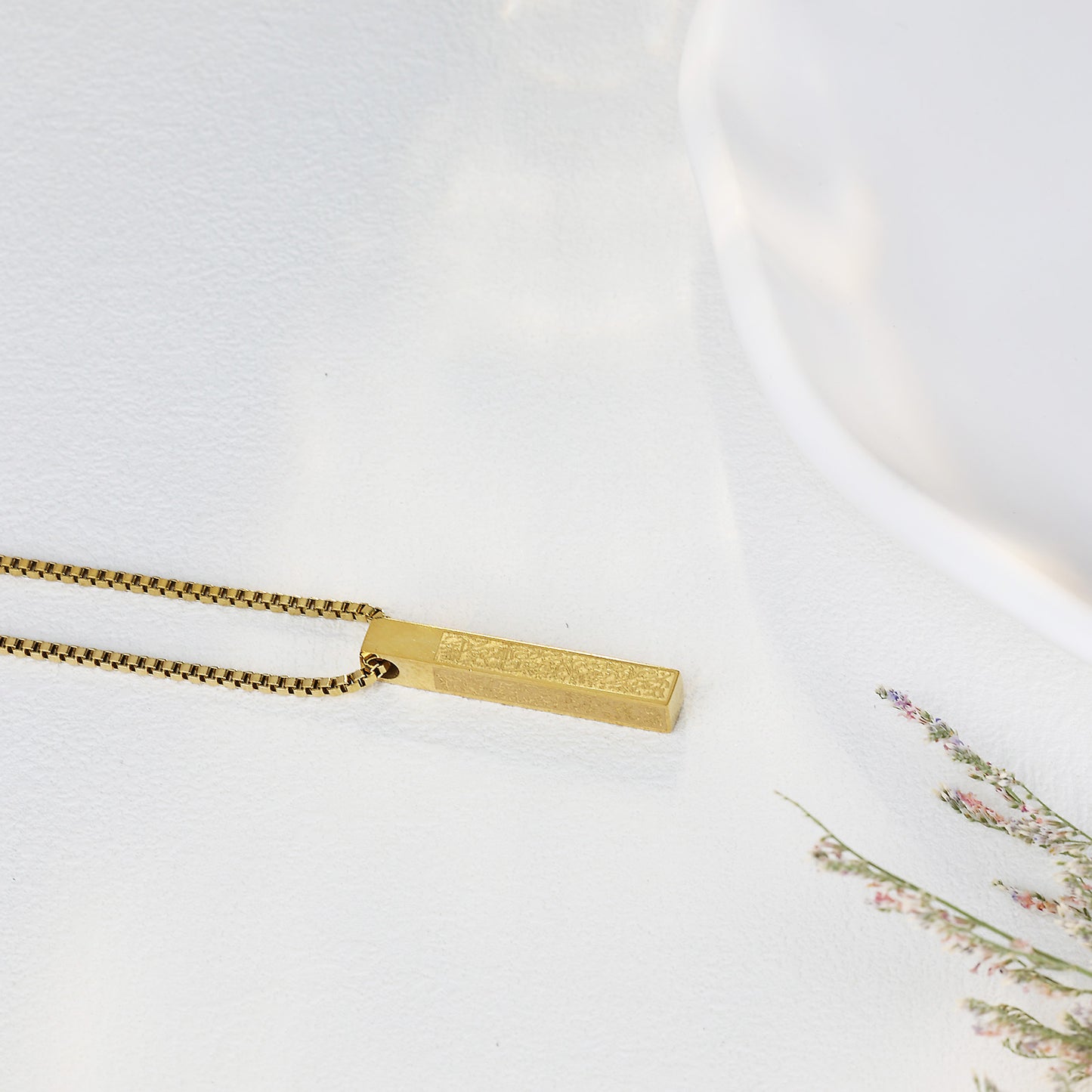3D Vertical Bar Arabic Necklaces