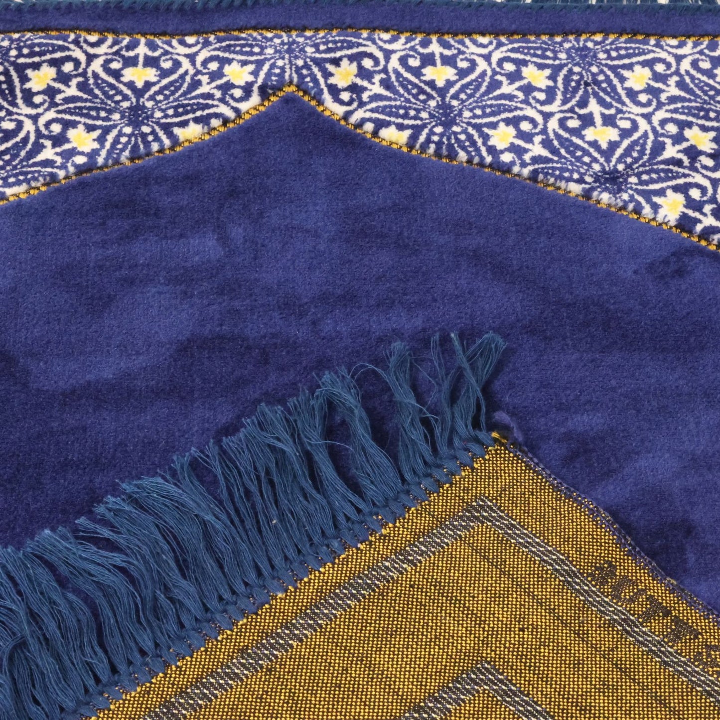 Basic Pakistani Muslim Prayer Rug