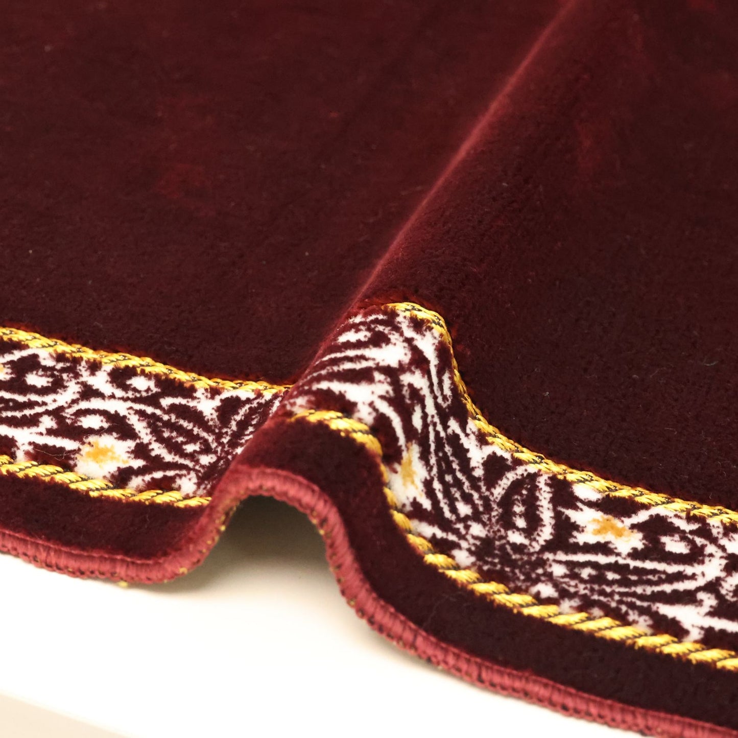 Basic Pakistani Muslim Prayer Rug