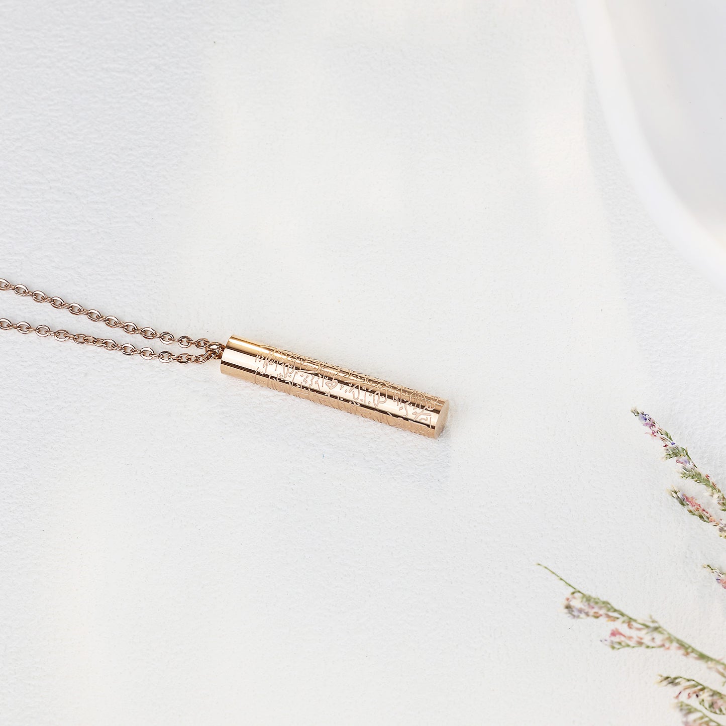 Cylindrical Arabic Necklace