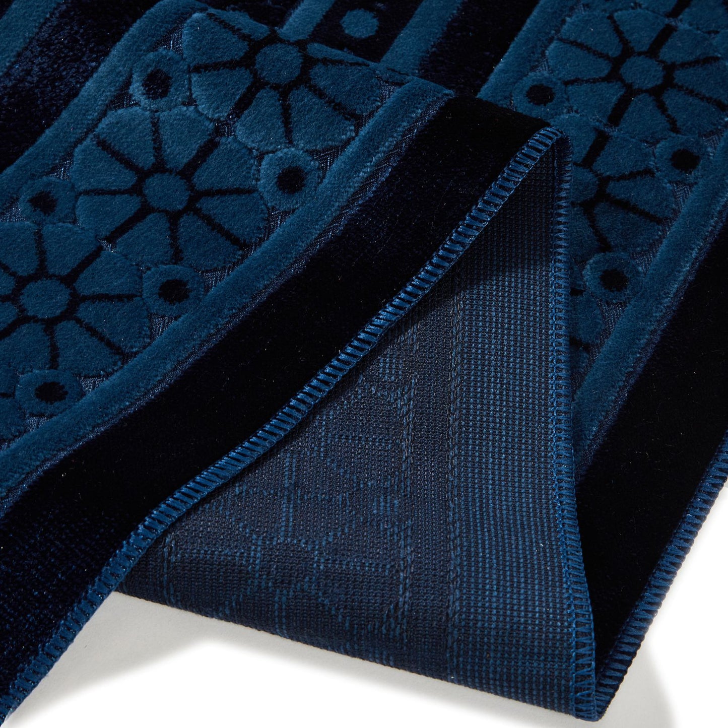 Glossy Embossed Flowers Muslim Prayer Rug