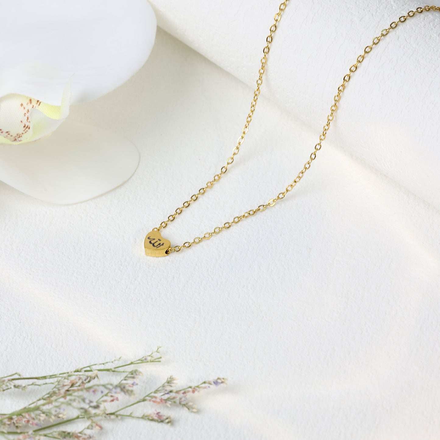 Delicate Heart-Shape Islamic Necklace