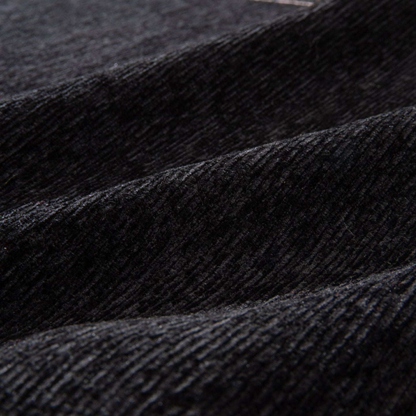 Thin Black Prayer Rug With Vines Pattern